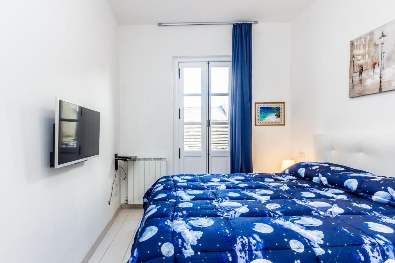 Apartamento Elegant House Via Pia Savona Exterior foto